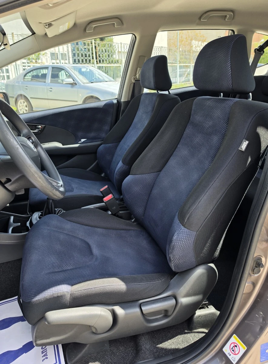 Honda Jazz 1.2i-VTEC Първи собственик, Пълна история в ХОНДА, снимка 10 - Автомобили и джипове - 54572362