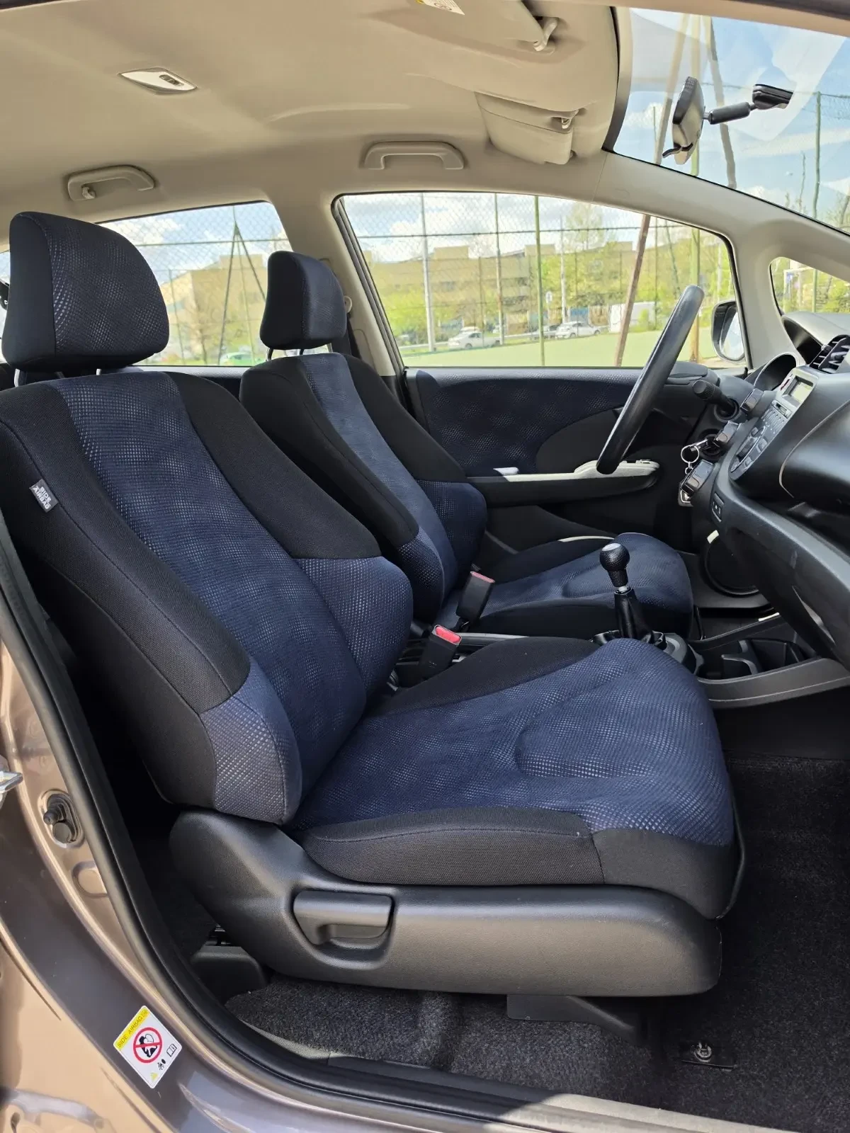 Honda Jazz 1.2i-VTEC Първи собственик, Пълна история в ХОНДА, снимка 14 - Автомобили и джипове - 54572362