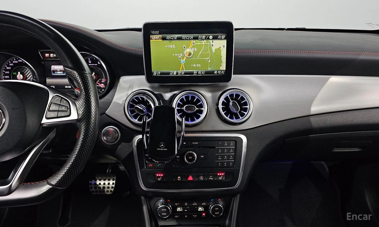 Mercedes-Benz CLA 45 AMG 4MATIC* , снимка 9 - Автомобили и джипове - 54627566