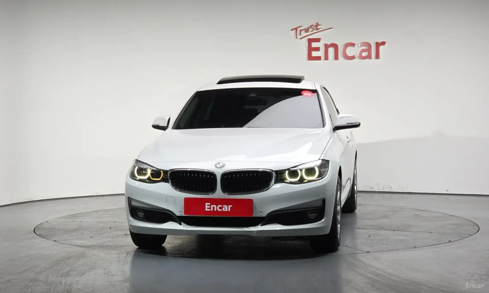 BMW 320 GT / Navi / Camera, снимка 3 - Автомобили и джипове - 54647730