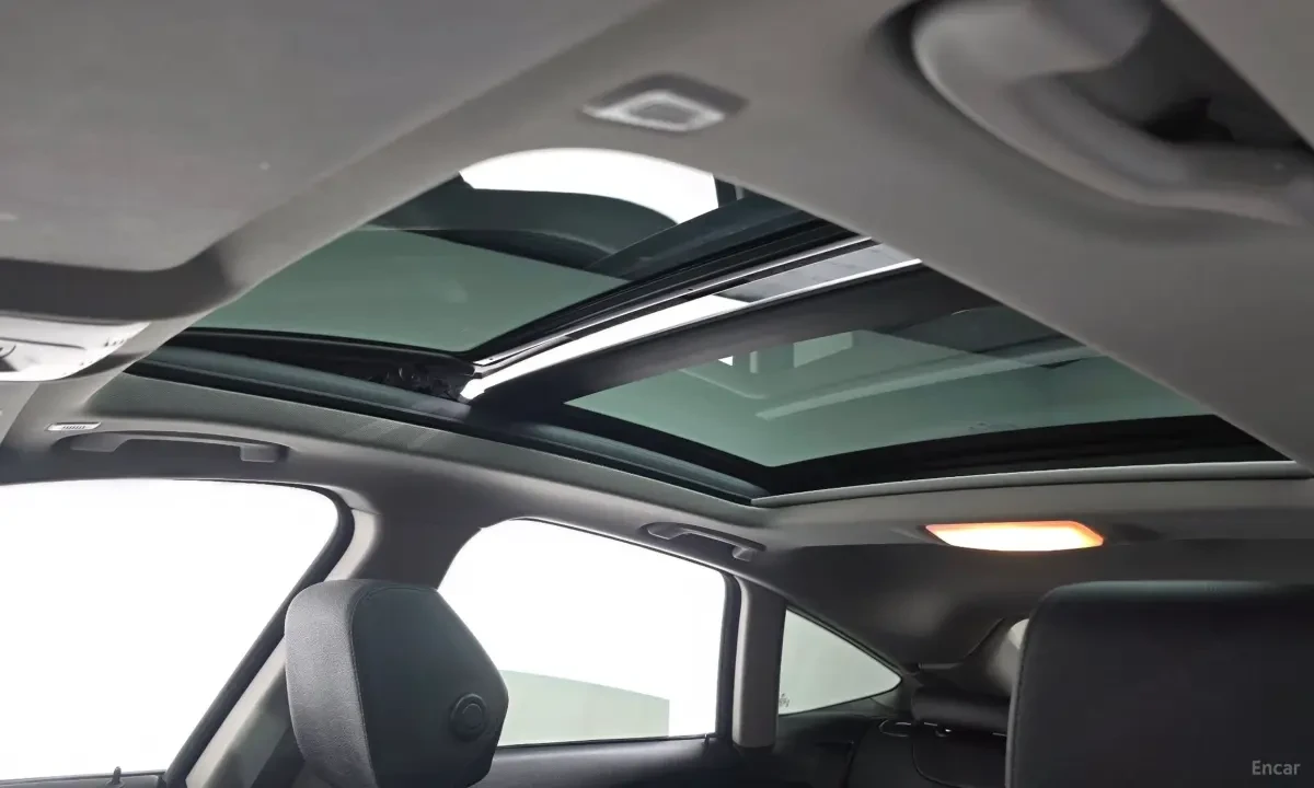 BMW 320 GT / Navi / Camera, снимка 14 - Автомобили и джипове - 54647730