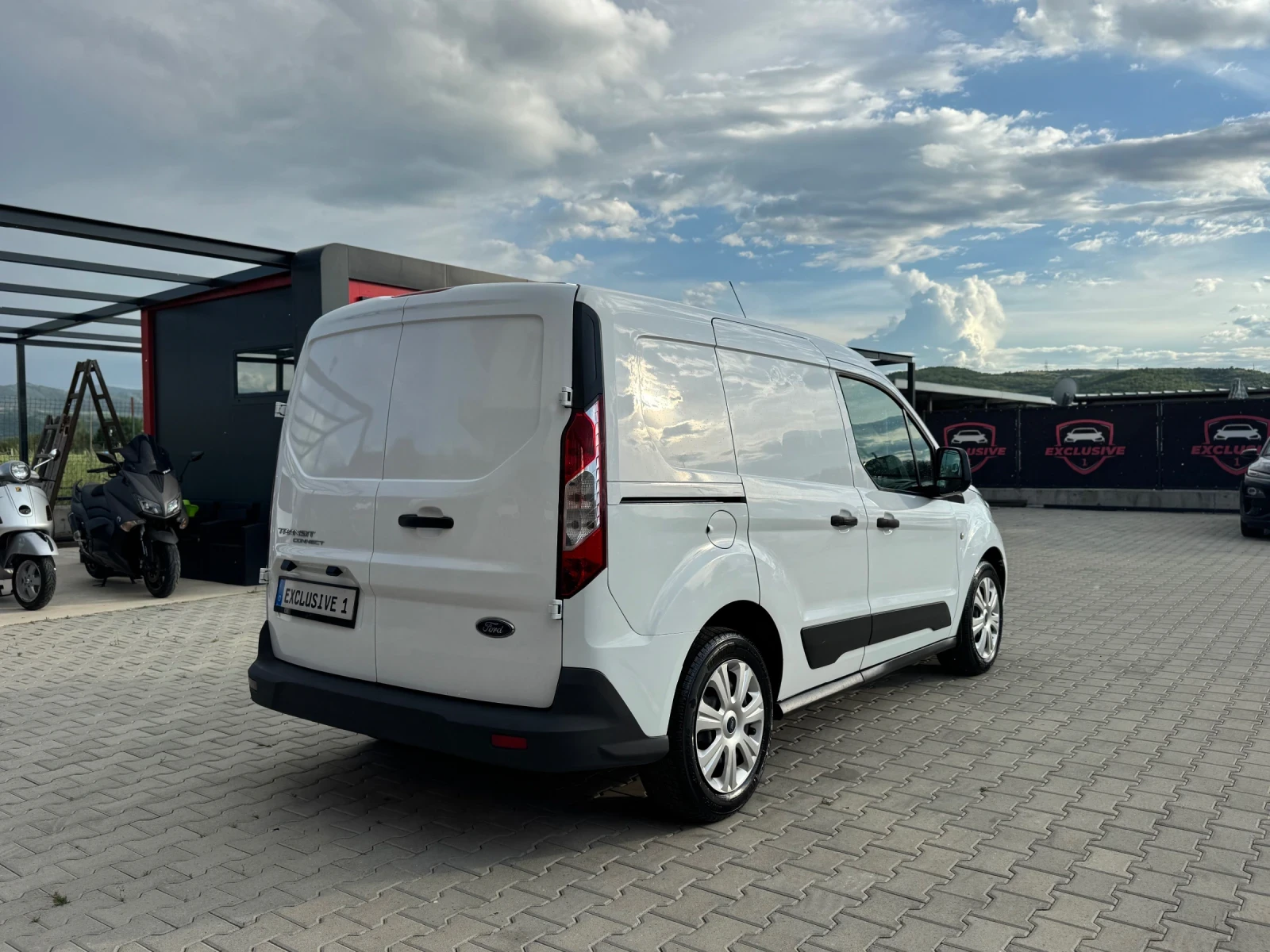 Ford Connect 1.5TDCI EURO-6, снимка 5 - Автомобили и джипове - 54662773