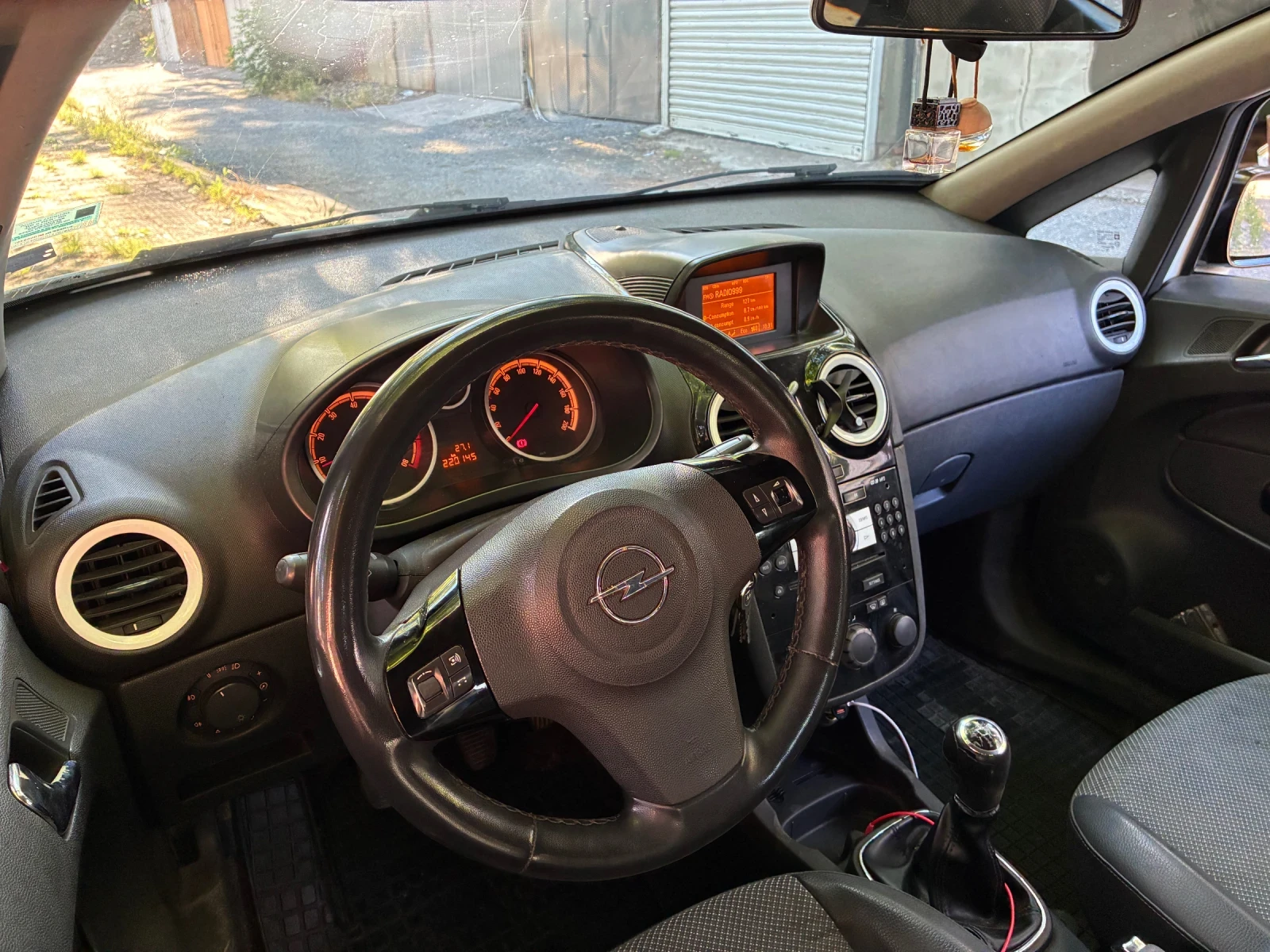 Opel Corsa, снимка 4 - Автомобили и джипове - 54814580