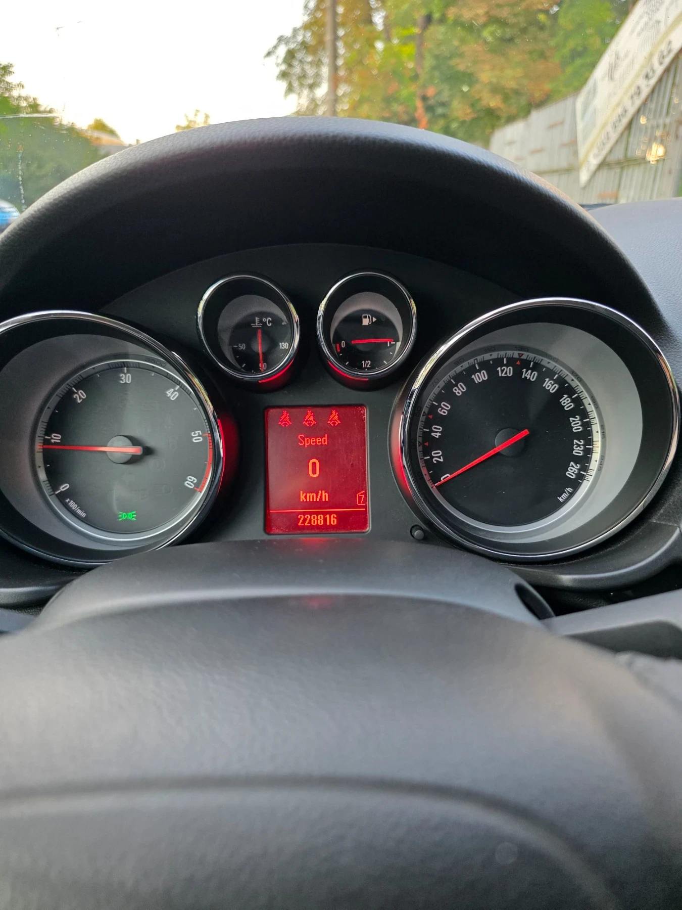 Opel Insignia Sports Tourer, снимка 11 - Автомобили и джипове - 55696807