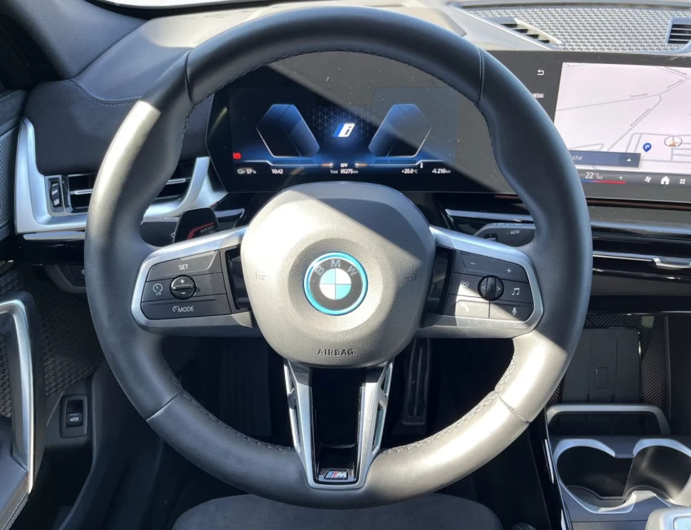 BMW iX2 xDrive 30* M-SPORT-PRO* 360* PANO* H/K | Mobile.bg � ����������� 6
