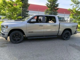 Dodge RAM 1500 * Sport * CARFAX * ПАНО * KEYLESS * ПОДГРЕВ, снимка 2