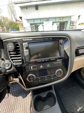 Mitsubishi Outlander 2.2Di-D, снимка 8