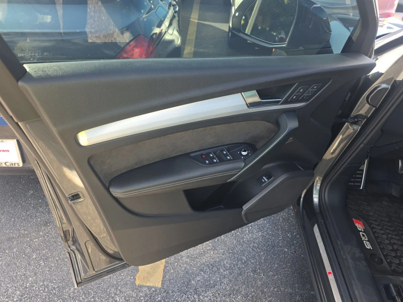 Audi SQ5 PREMIUM* PLUS* MATRIX* ДИГИТАЛНО* ТАБЛО* 360КАМЕРА, снимка 7 - Автомобили и джипове - 52835678