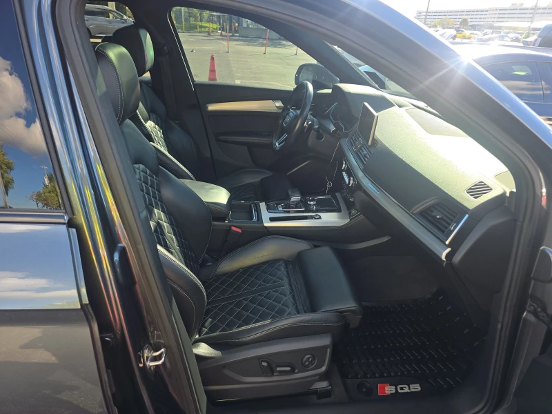 Audi SQ5 PREMIUM* PLUS* MATRIX* ДИГИТАЛНО* ТАБЛО* 360КАМЕРА, снимка 12 - Автомобили и джипове - 52835678