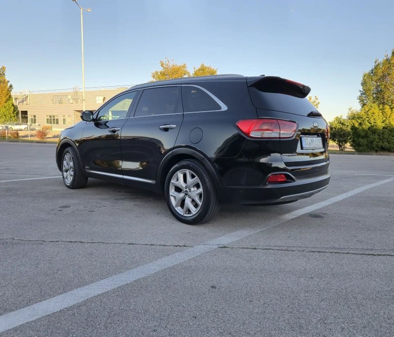 Kia Sorento PLATINIUM 2.2CRDI 4WD CARPLAY WAZE 360 Камери, снимка 3 - Автомобили и джипове - 53028021