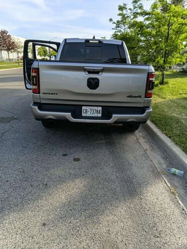 Dodge RAM 1500 * Sport * CARFAX * ПАНО * KEYLESS * ПОДГРЕВ, снимка 4 - Автомобили и джипове - 54789155