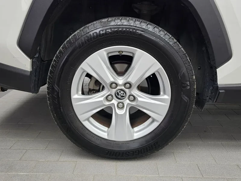 Toyota Rav4 2.5 2Wd, снимка 5 - Автомобили и джипове - 56131009