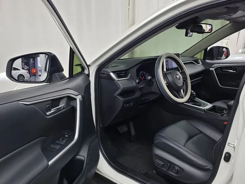 Toyota Rav4 2.5 2Wd, снимка 10 - Автомобили и джипове - 56131009