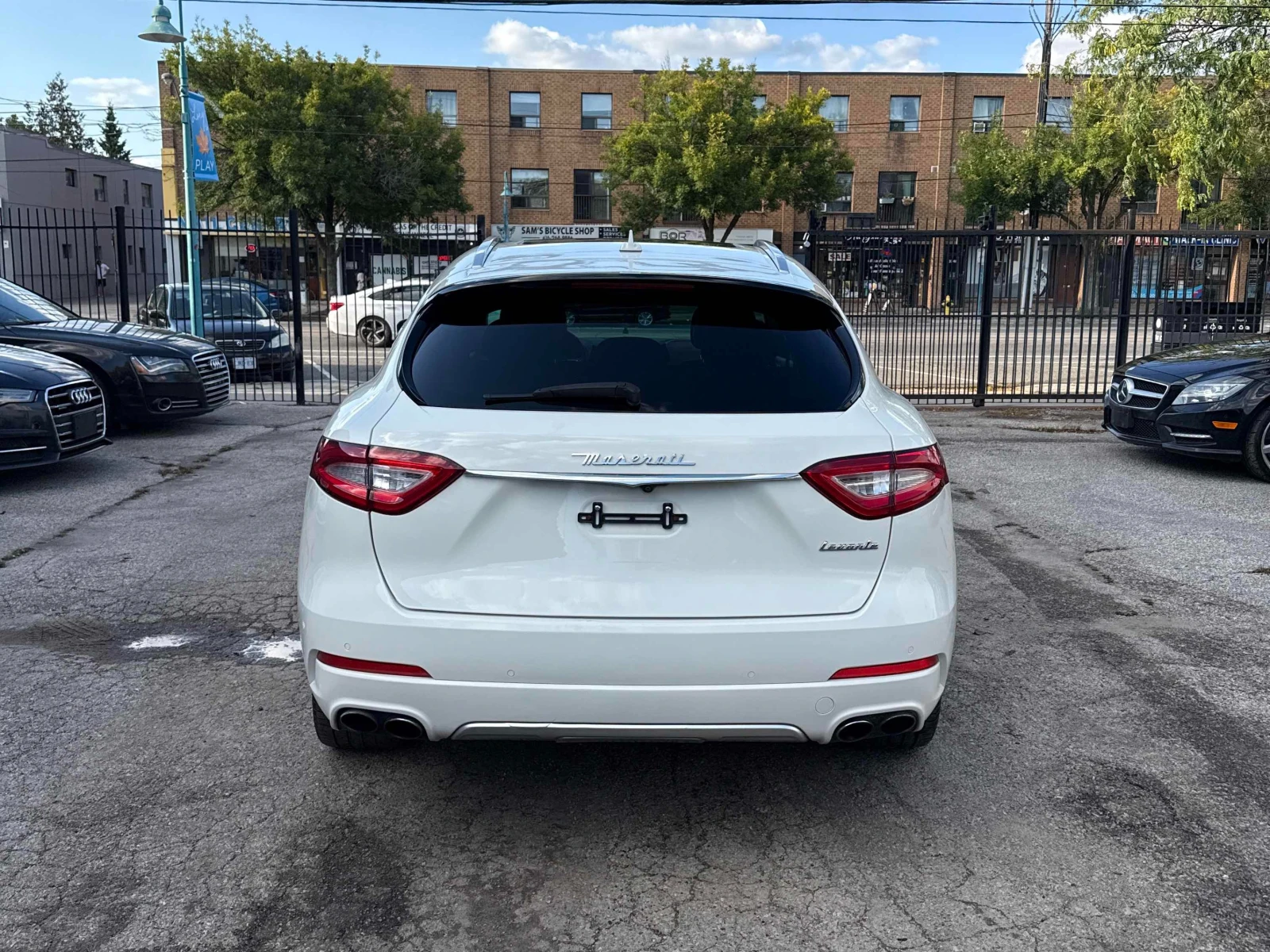 Maserati Levante  * * CARFAX * * АВТО КРЕДИТ * *  - изображение 5