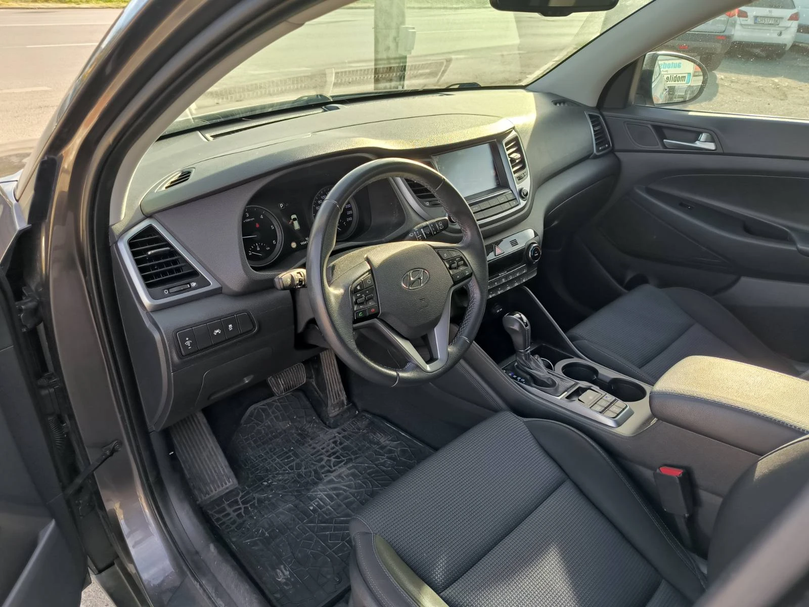 Hyundai Tucson 4x4-Navi-Kamera-Keyless-Euro-6B  | Mobile.bg   13