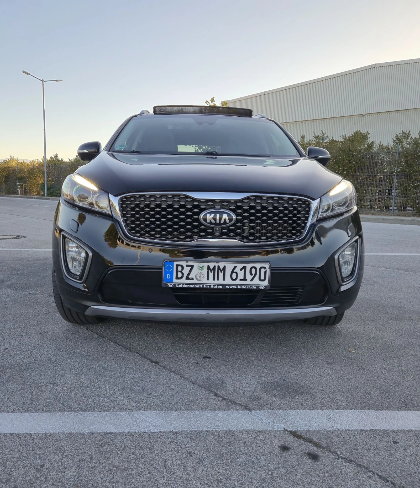 Kia Sorento PLATINIUM 2.2CRDI 4WD CARPLAY WAZE 360 ������ | Mobile.bg � ����������� 4