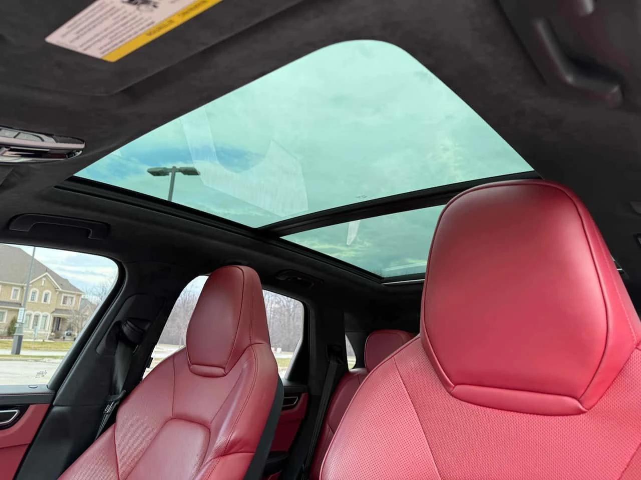 Porsche Cayenne * GTS * ПАНОРАМА* КАМЕРА* ДИСТРОНИК* , снимка 8 - Автомобили и джипове - 54145265