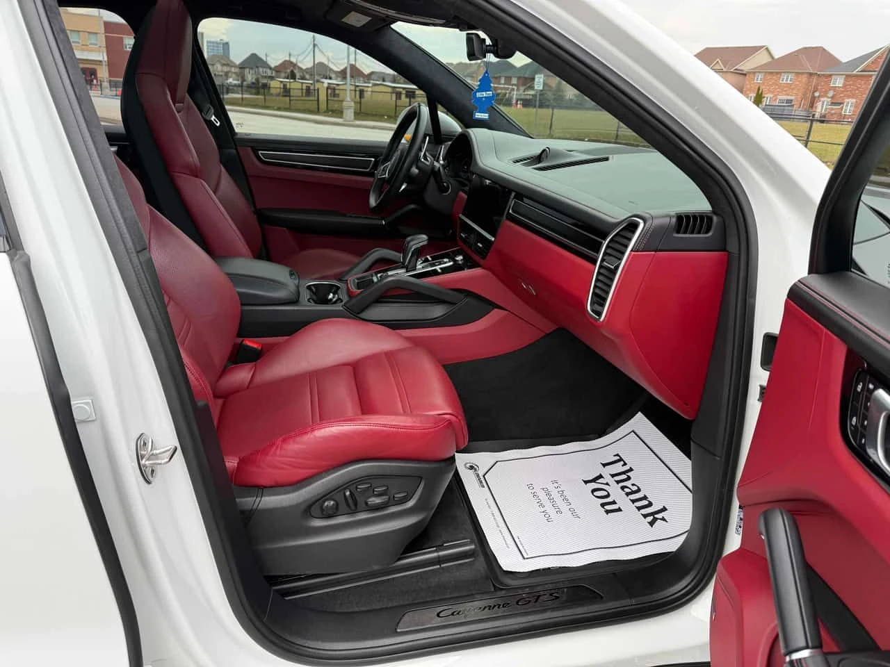 Porsche Cayenne * GTS * ПАНОРАМА* КАМЕРА* ДИСТРОНИК* , снимка 9 - Автомобили и джипове - 54145265