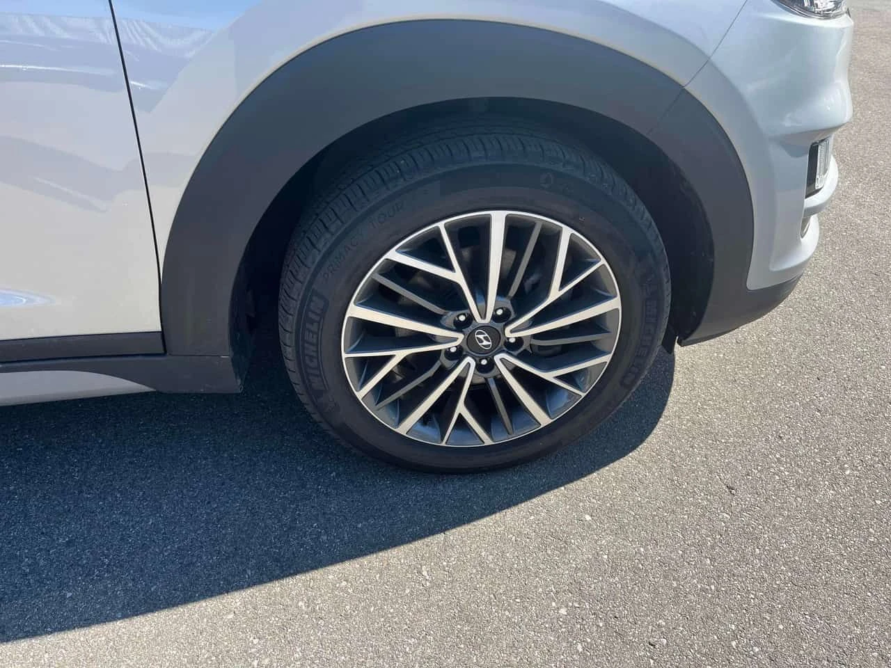 Hyundai Tucson * Luxury * 360 * PANO * ПОДГРЕВ, снимка 7 - Автомобили и джипове - 54503571