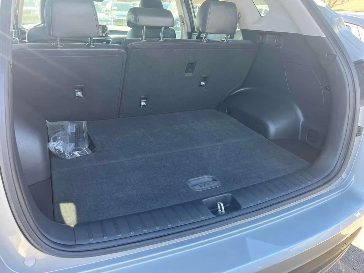 Hyundai Tucson * Luxury * 360 * PANO * ПОДГРЕВ, снимка 13 - Автомобили и джипове - 54503571