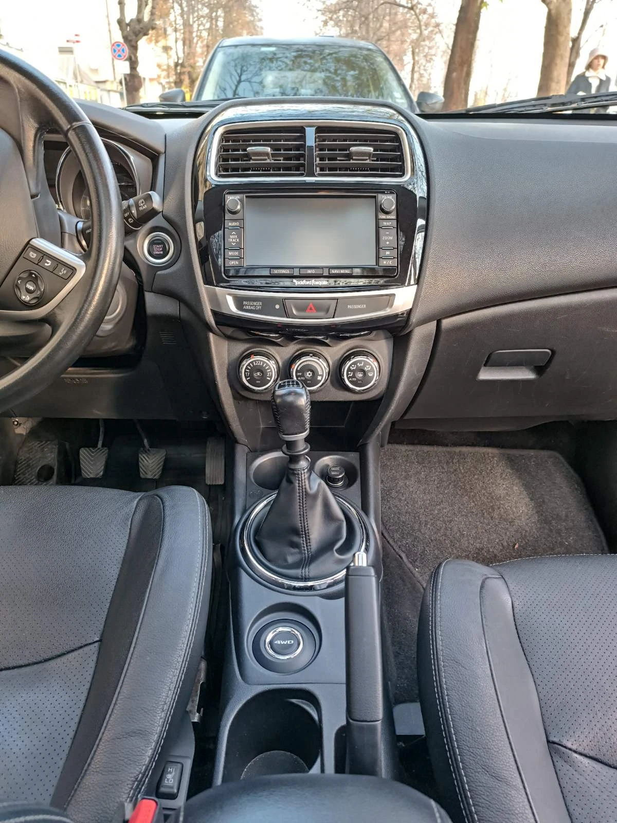 Mitsubishi ASX, снимка 12 - Автомобили и джипове - 54982036