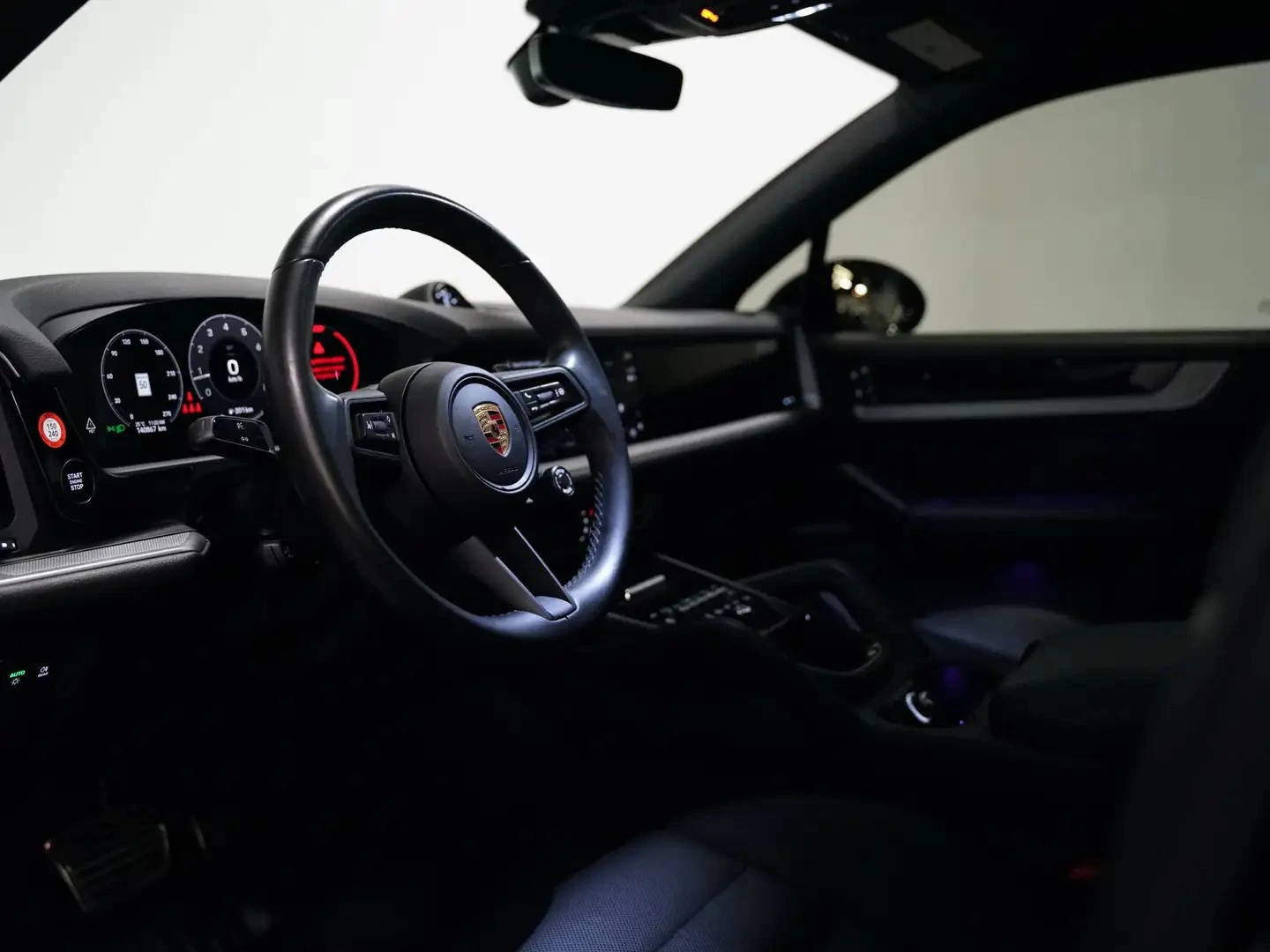 Porsche Cayenne PREMIUM PLUS PKG / DUAL SCREEN / ПАНОРАМА / ОБДУХ , снимка 9 - Автомобили и джипове - 54986900
