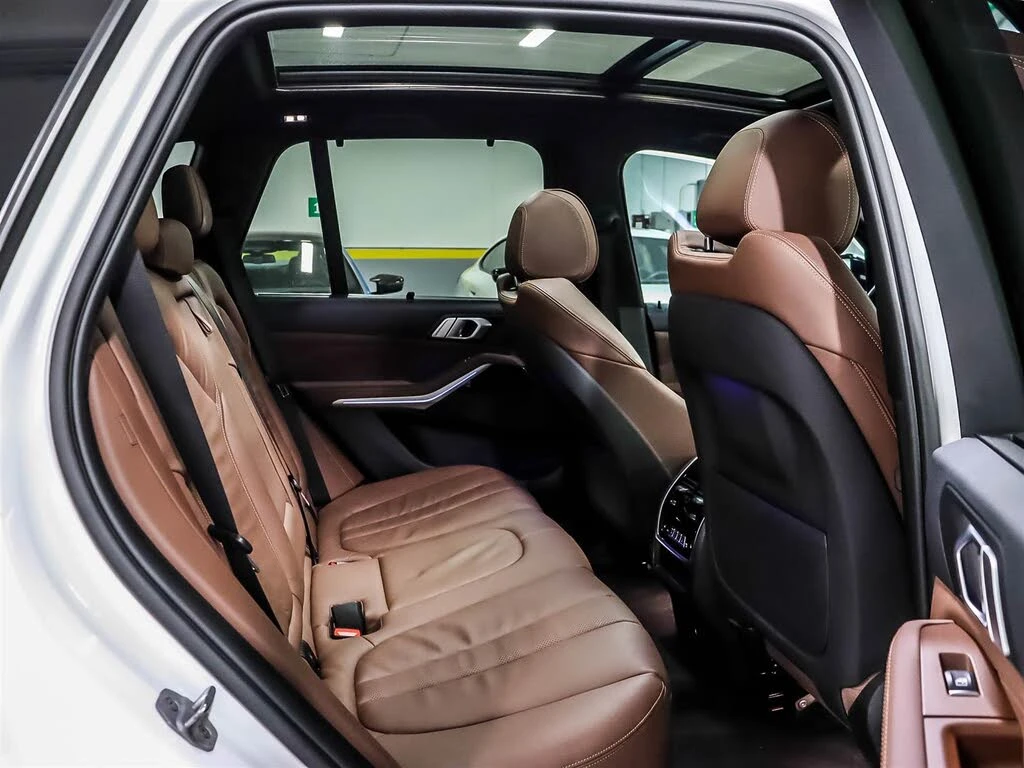 BMW X5 xDrive40i /M sport/ Панорама/Adaptive cruis/Криста, снимка 15 - Автомобили и джипове - 55940435