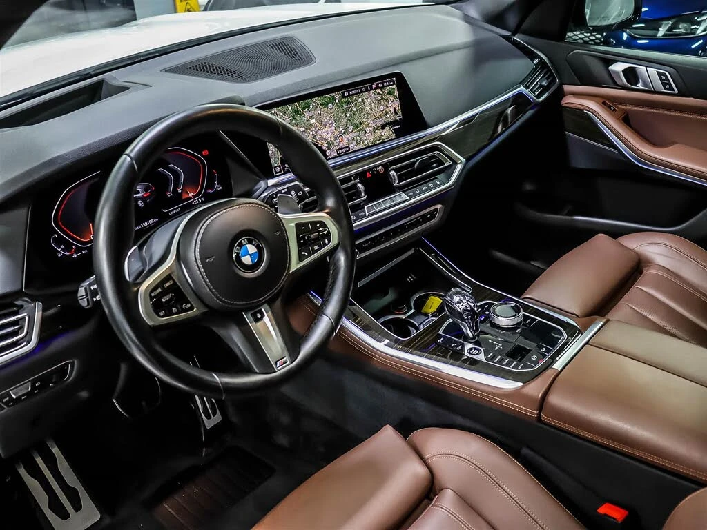 BMW X5 xDrive40i /M sport/ Панорама/Adaptive cruis/Криста, снимка 8 - Автомобили и джипове - 55940435