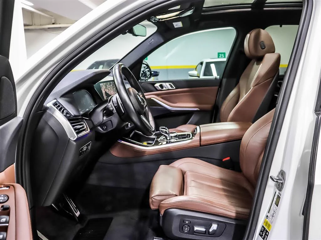 BMW X5 xDrive40i /M sport/ Панорама/Adaptive cruis/Криста, снимка 5 - Автомобили и джипове - 55940435