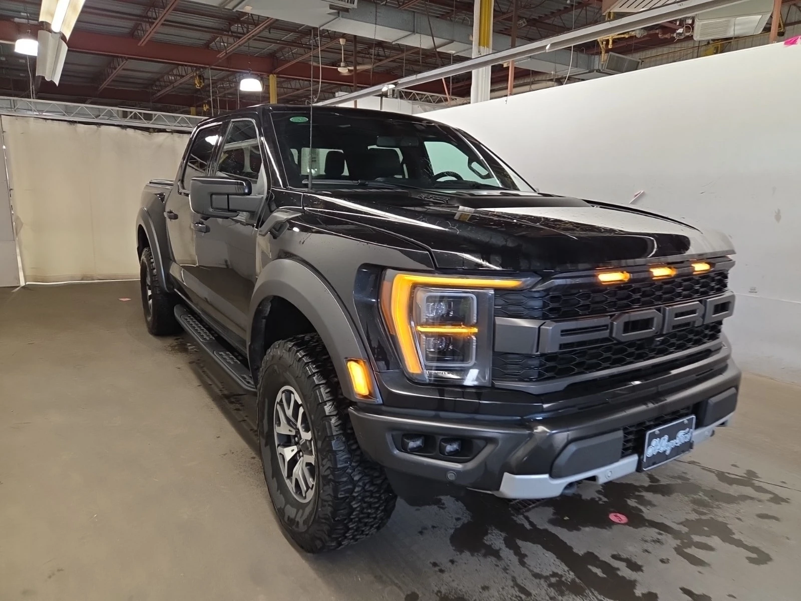 Ford F150 * RAPTOR CREW CAB SHORT BED * CARFAX * ОПЦИЯ ЗА ФИ, снимка 2 - Автомобили и джипове - 56059648