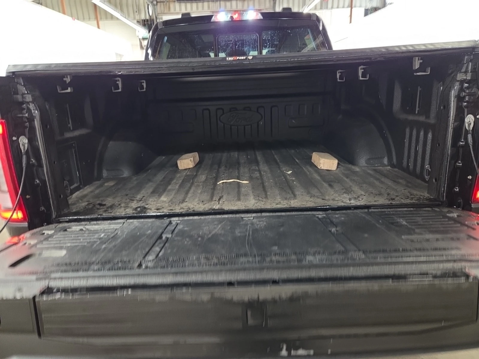 Ford F150 * RAPTOR CREW CAB SHORT BED * CARFAX * ОПЦИЯ ЗА ФИ, снимка 14 - Автомобили и джипове - 56059648