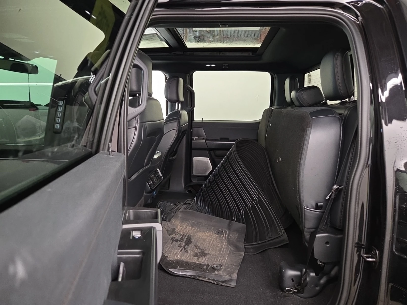 Ford F150 * RAPTOR CREW CAB SHORT BED * CARFAX * ОПЦИЯ ЗА ФИ, снимка 12 - Автомобили и джипове - 56059648