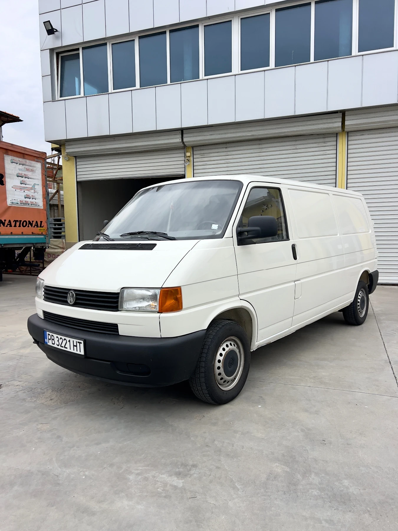 VW T4 1.9turbodiesel УНИКАТ! , снимка 4 - Бусове и автобуси - 54209664