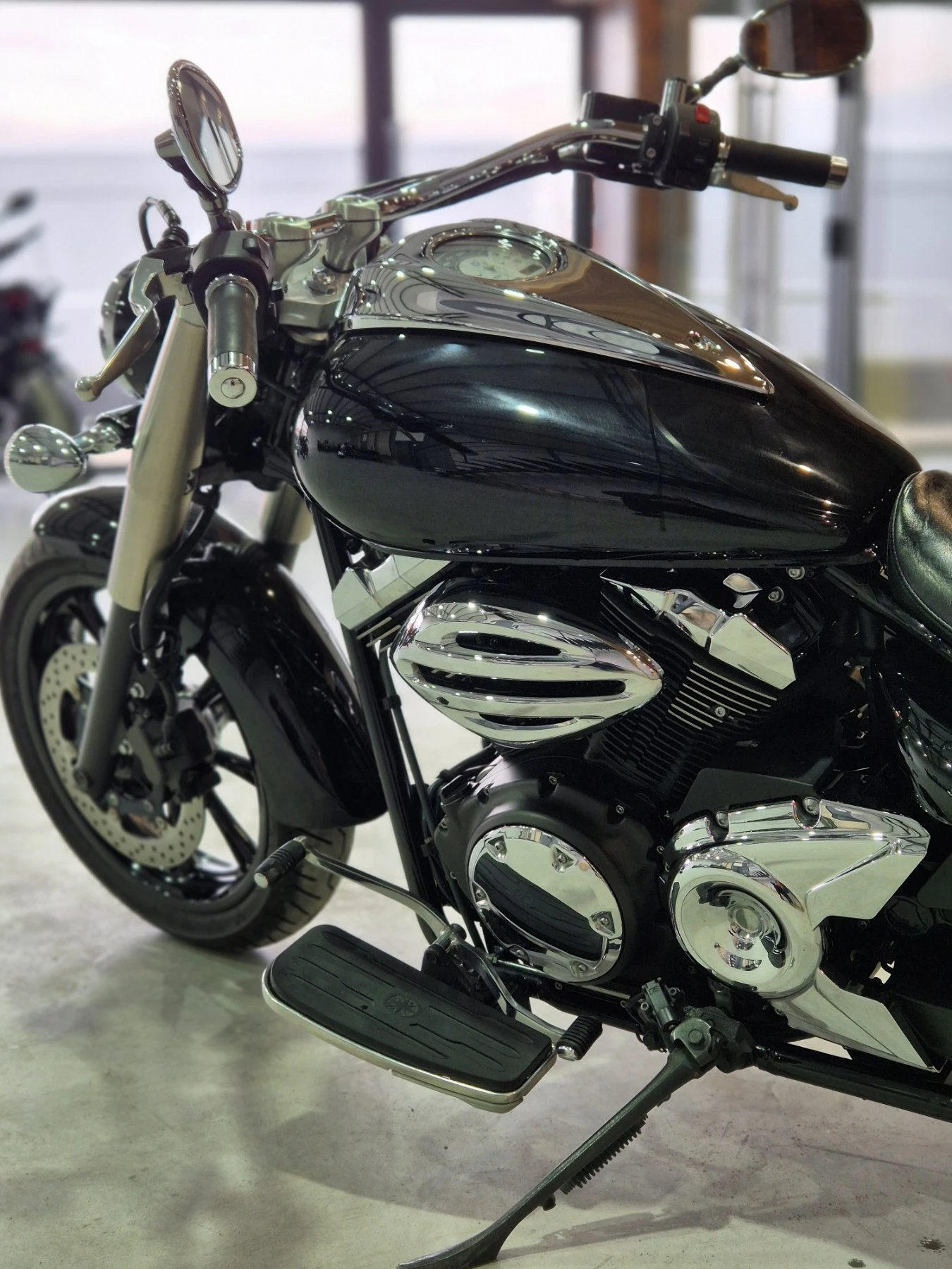 Yamaha Xvs 950 Midnight Star 14000км!!! Нов внос ШВЕЙЦАРИЯ!!!, снимка 13 - Мотоциклети и мототехника - 53965015