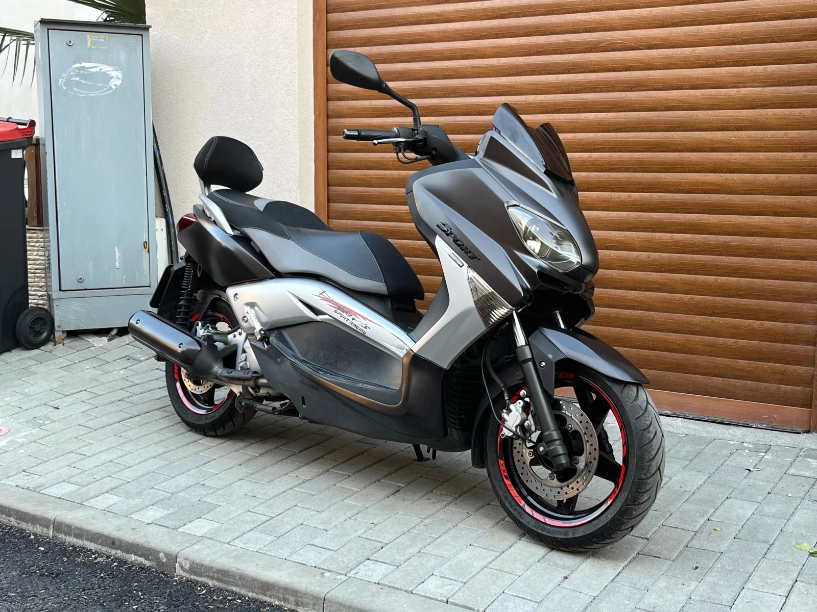 Yamaha X-max 250