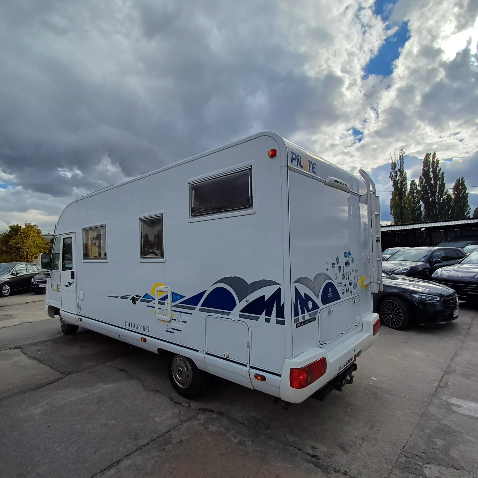 Кемпер Pilote Galaxy 871, снимка 4 - Каравани и кемпери - 56613301