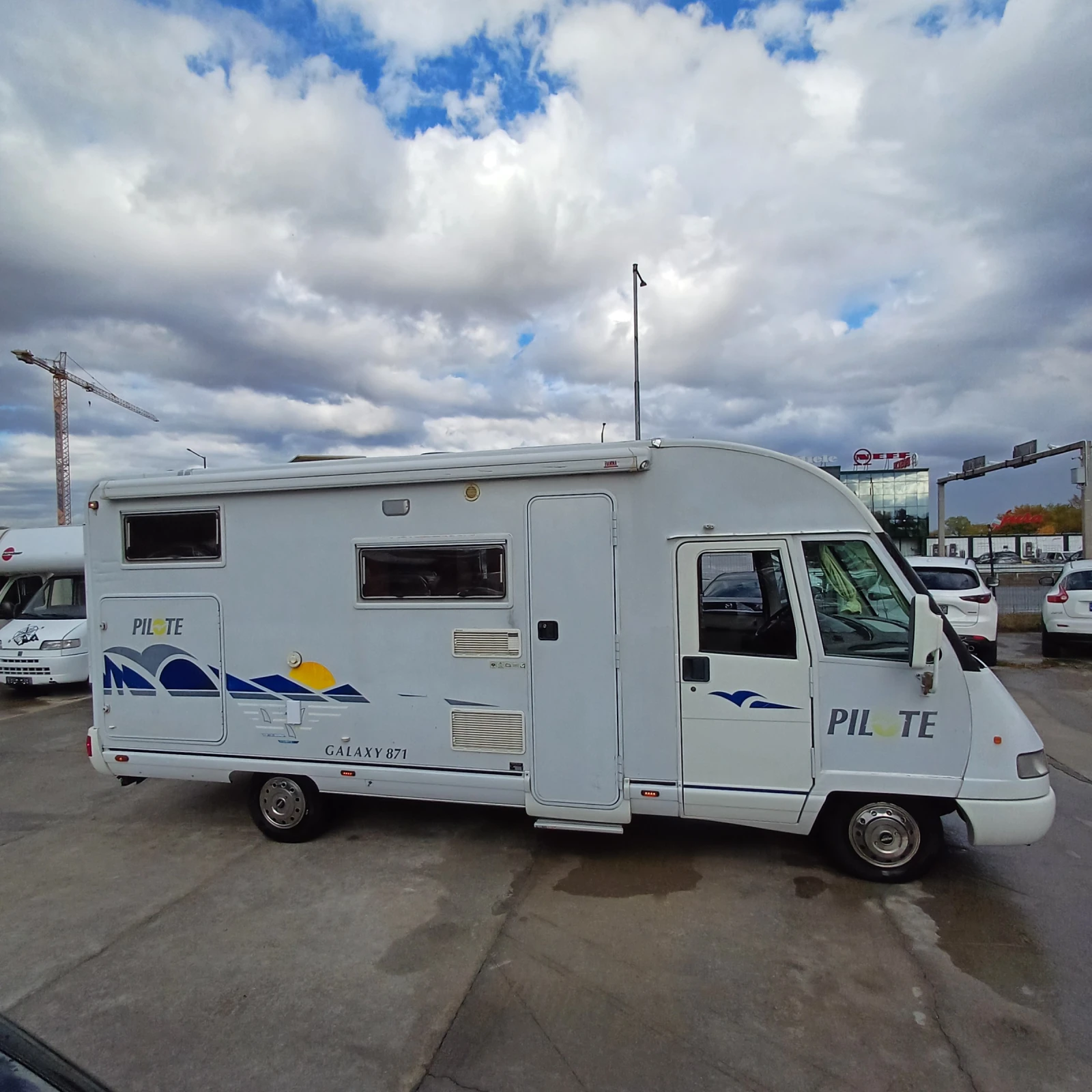 Кемпер Pilote Galaxy 871, снимка 7 - Каравани и кемпери - 56613301