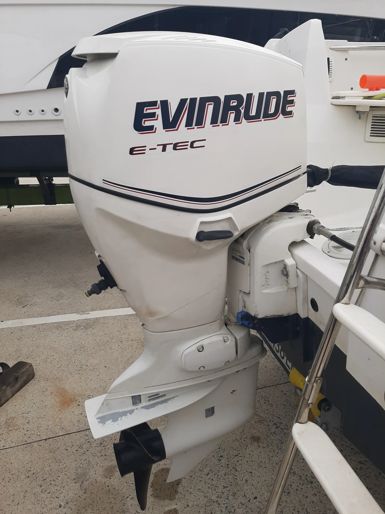 Извънбордов двигател Evinrude etek - изображение 2