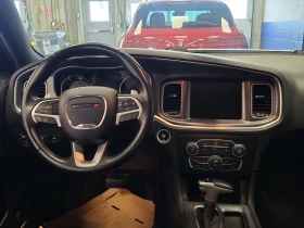 Dodge Charger SXT 3.6 V6 * ПОДГРЕВИ * КАМЕРА * CARFAX * , снимка 6