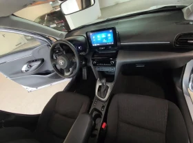 Toyota Yaris Cross Hybrid 1.5 на 1235 км, снимка 9