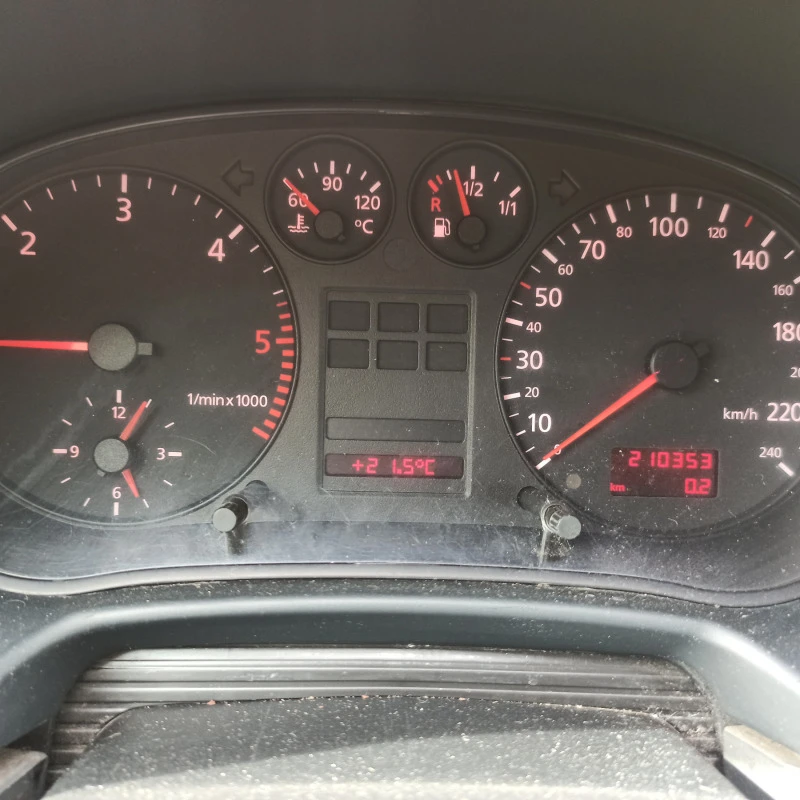 Audi A3 1.9TDI , снимка 11 - Автомобили и джипове - 47529172