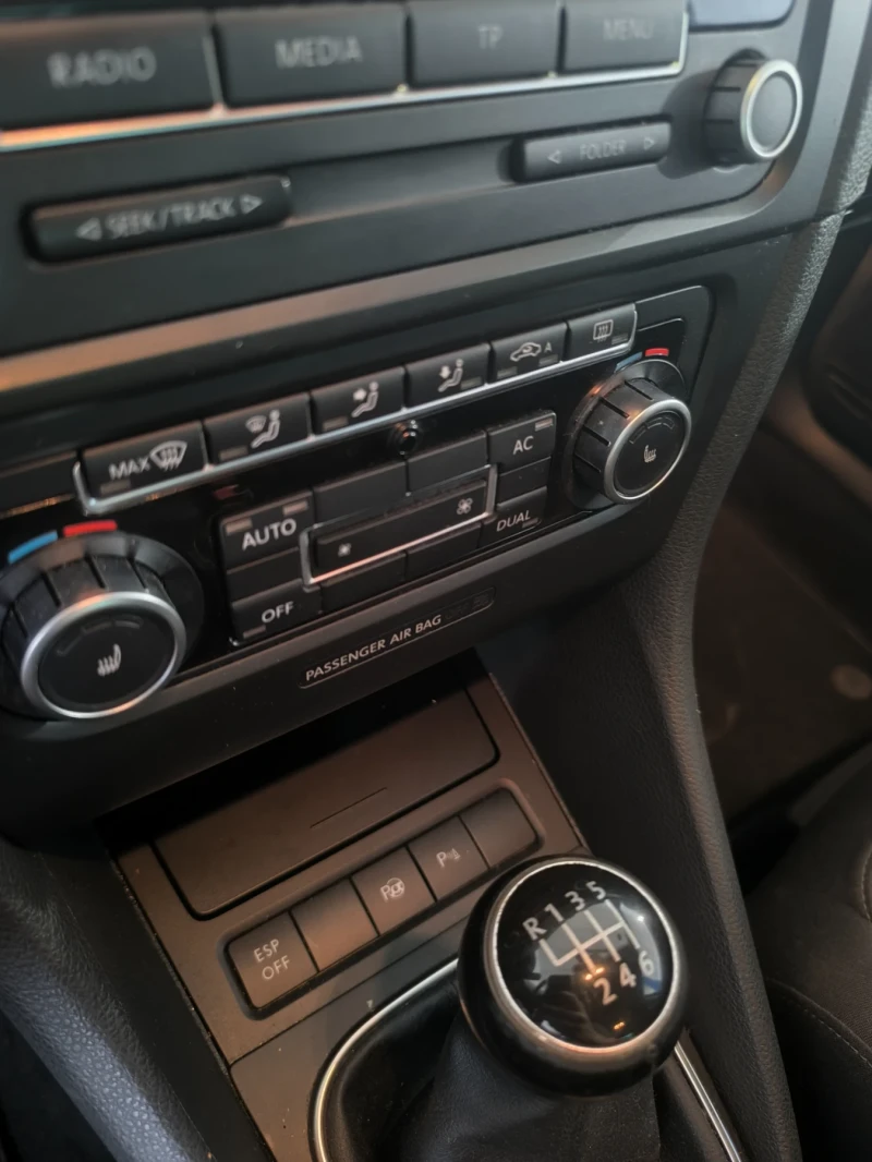 VW Golf 2.0, снимка 10 - Автомобили и джипове - 52765383