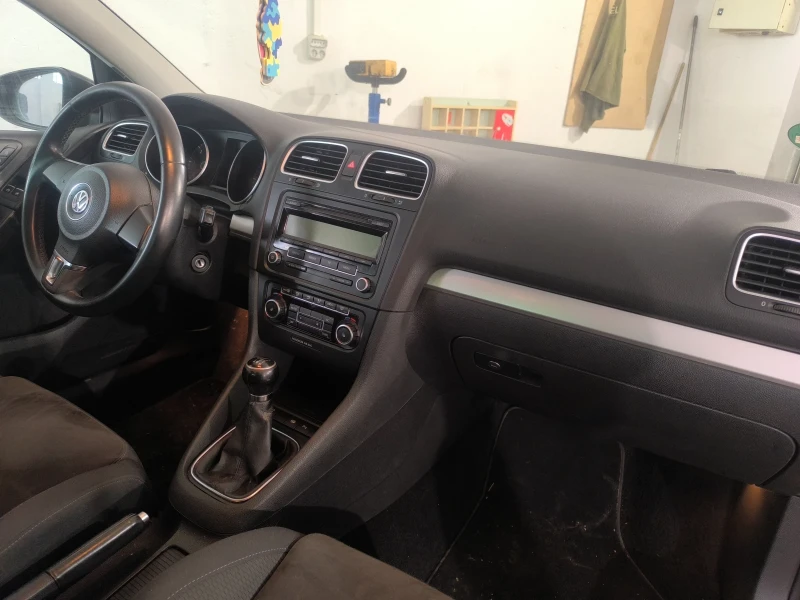 VW Golf 2.0, снимка 12 - Автомобили и джипове - 52765383