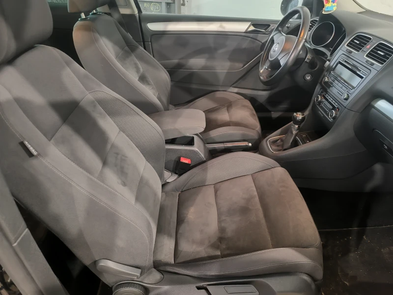 VW Golf 2.0, снимка 13 - Автомобили и джипове - 52765383