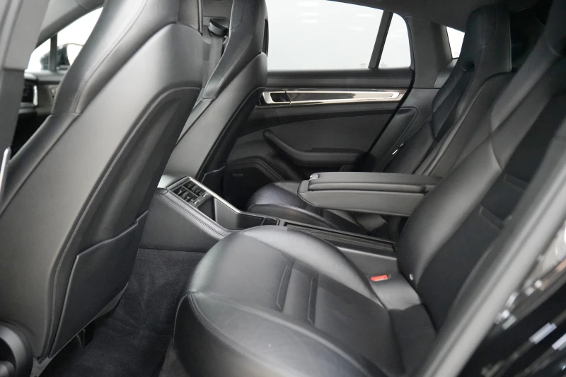 Porsche Panamera 4S, снимка 11 - Автомобили и джипове - 50693735