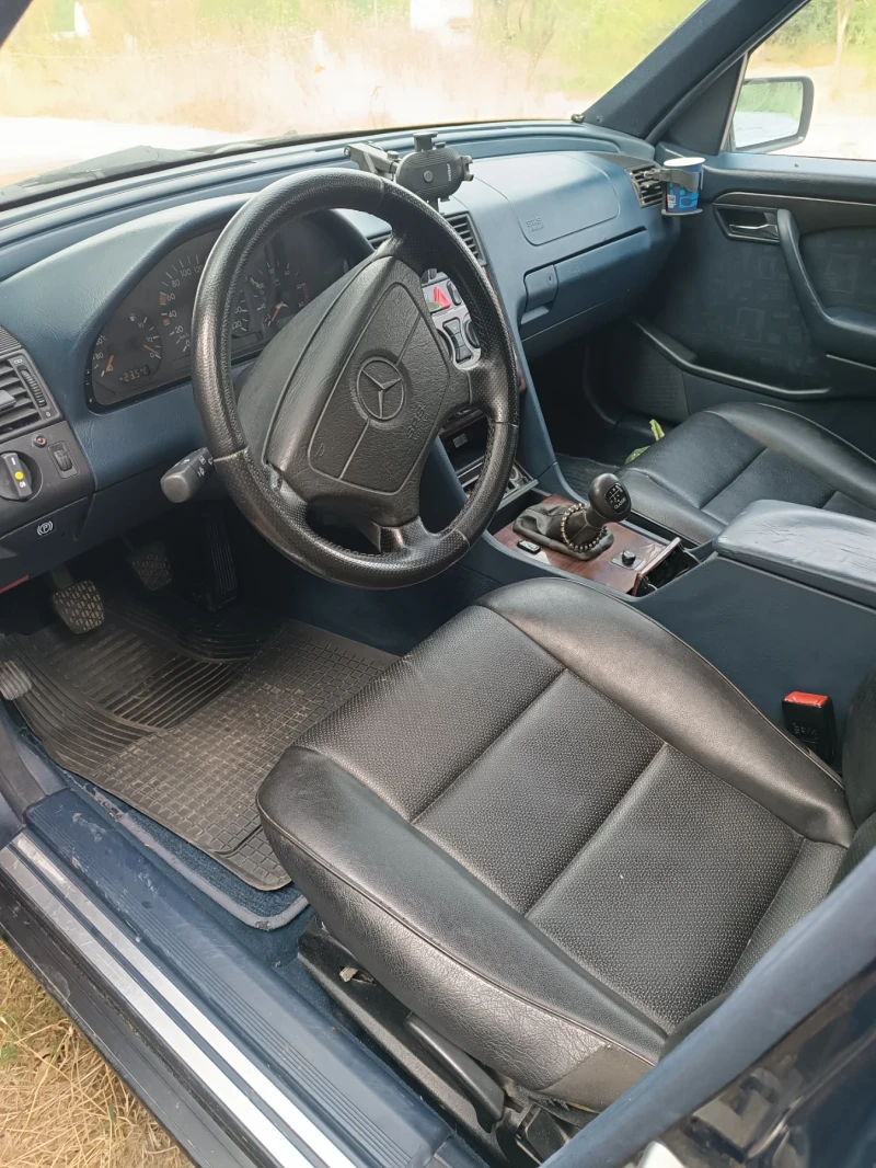 Mercedes-Benz C 250, снимка 5 - Автомобили и джипове - 53066496
