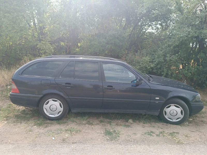 Mercedes-Benz C 250, снимка 2 - Автомобили и джипове - 53066496