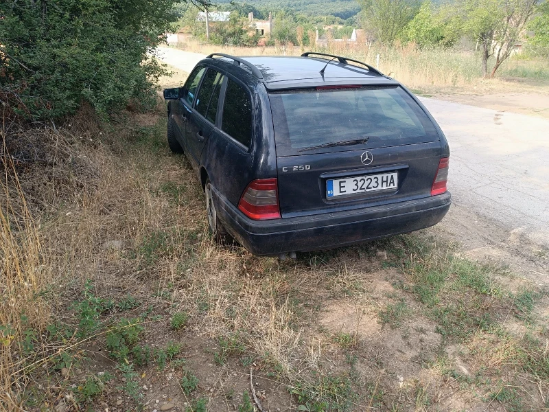 Mercedes-Benz C 250, снимка 3 - Автомобили и джипове - 53066496
