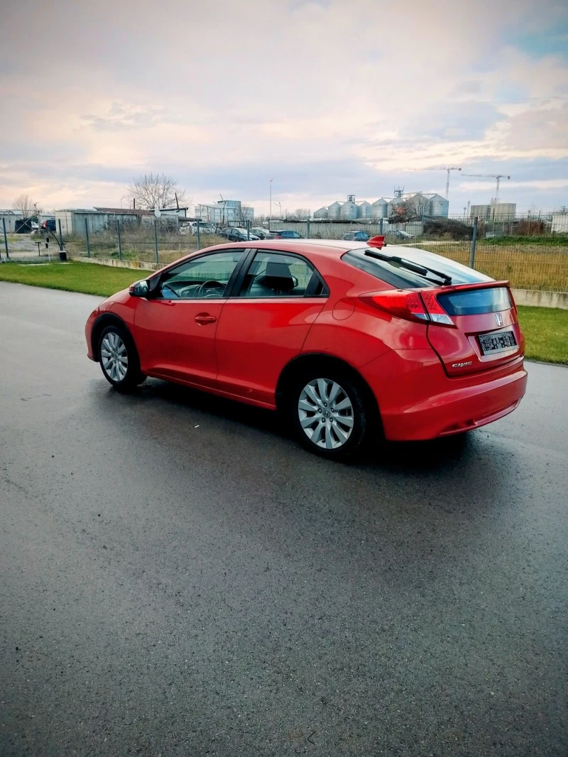 Honda Civic 1.4, снимка 7 - Автомобили и джипове - 53010356