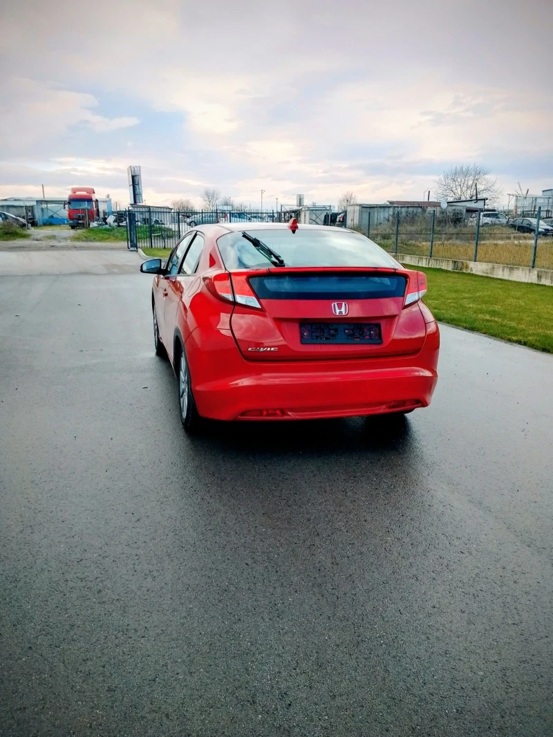 Honda Civic 1.4, снимка 8 - Автомобили и джипове - 53010356